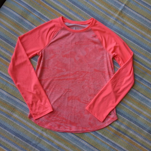 ⭐ Girls Under Armour coral Loose long sleeve top YMD - Picture 1 of 9